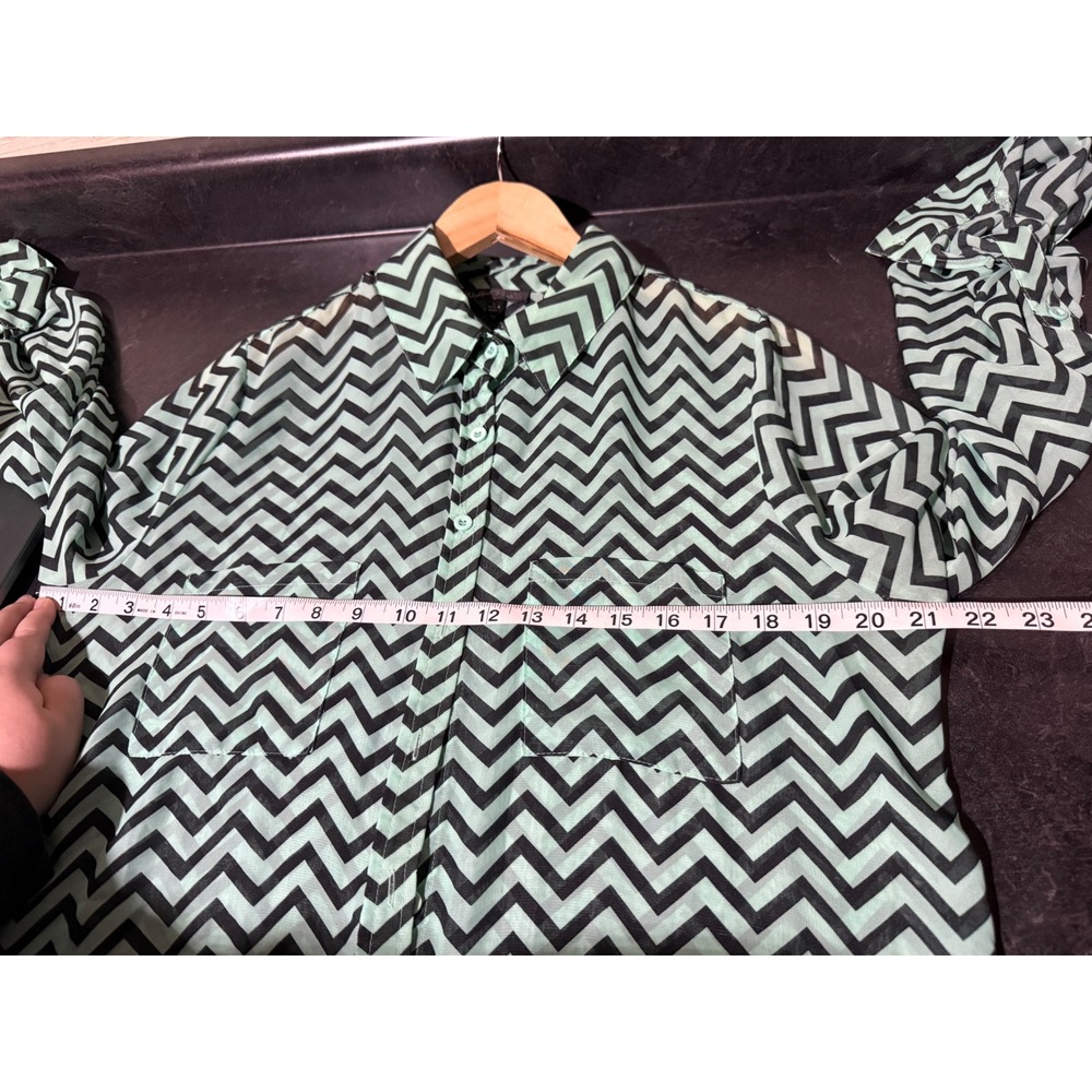 Wishful Park Chevron Print Sheer Button Up Shirt Women's Size L Mint Black